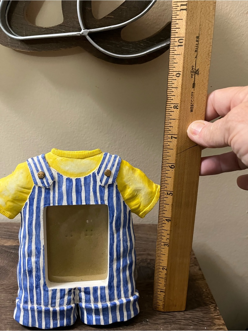 Photo Frame-White Striped Overalls with Yellow Tee - Brand Unknown - Picture 2 of 3